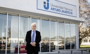 universidadnacionalAJ ernestovillanueva