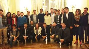 LOSBANDERAVECINALENLAROSADA-990